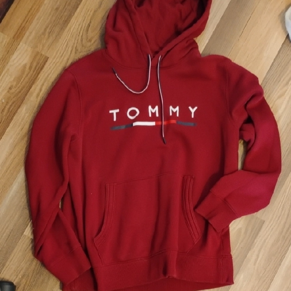 Tommy Hilfiger Unisex Large Burgundy Hooded Sweatshirt